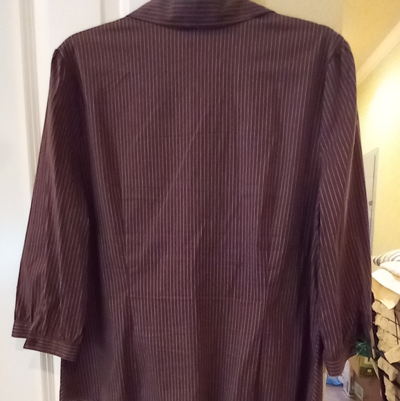 Hannah Stretch XL button up brown pin stripe blouse - Picture 2 of 5